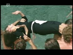 Красотка Екатерина Стриженова оголила грудь в фильме «Купание принцев» фото #4