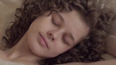 Катерина Шпица слегка засветила грудь в сериале «Куприн. Яма» фото #1