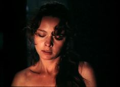 Красивая Дарья Повереннова засветила грудь в фильме «Лето любви» фото #18