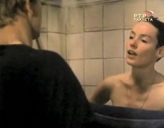 Голая грудь Жанны Эппле в фильме «Ловкач и Хиппоза» фото #13