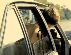 Голая грудь Жанны Эппле в фильме «Ловкач и Хиппоза» фото #14