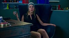 Маруся Зыкова засветила трусики в сериале «Лондонград. Знай наших»