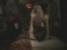 Загадочная Ольга Родионова показала голую грудь в сериале «Любовные авантюры» фото #16