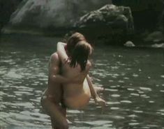 Полностью голая Оксана Калиберда в фильме «Любовь на острове смерти» фото #12