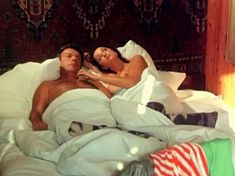 Привлекательная Ольга Кабо показала сиськи в фильме «Любовь немолодого человека» фото #1