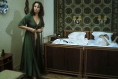 Любовь Полищук засветила трусики в фильме «Любовь с привилегиями» фото #3