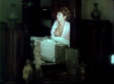 Татьяна Скороходова оголила грудь в фильме «Любовь» фото #10