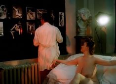 Огромная голая грудь Татьяны Чепиковой в фильме «Маленький гигант большого секса» фото #2