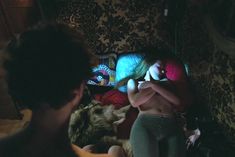 Нина Лощинина показала голую грудь в фильме «Мама дарагая!» фото #10