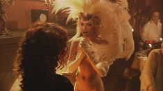 Голые сиськи Ксении Назаровой в сериале «Мастер и Маргарита» фото #4