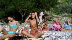 Голая грудь Евгении Брик в сериале «Матрешки»