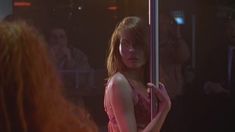 Любовь Толкалина показала голые сиськи в сериале «Матрешки» фото #9