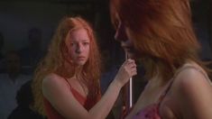 Любовь Толкалина показала голые сиськи в сериале «Матрешки» фото #10