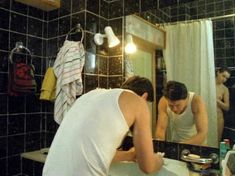 Лариса Шахворостова засветила грудь в фильме «Маэстро вор» фото #4