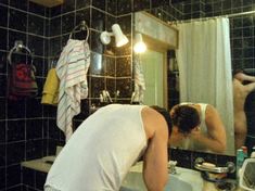 Лариса Шахворостова засветила грудь в фильме «Маэстро вор» фото #6