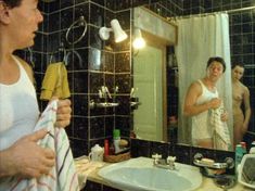 Лариса Шахворостова засветила грудь в фильме «Маэстро вор» фото #10