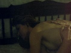 Лариса Шахворостова засветила грудь в фильме «Маэстро вор» фото #13