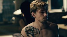 Красивая Паулина Андреева снялась голой в сериале «Метод» фото #6