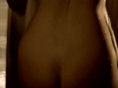 Красивая голая попа Елены Дробышевой в фильме «Мещерские» фото #3