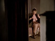 Красотка Татьяна Шитова оголила грудь в фильме «Мещерские» фото #3