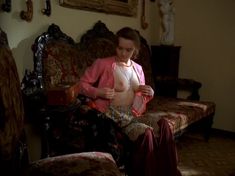 Красотка Татьяна Шитова оголила грудь в фильме «Мещерские» фото #28