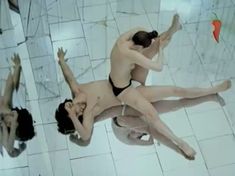 Голые сиськи Аллы Сигаловой в фильме «Мистификатор» фото #1