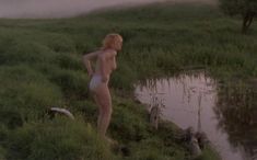 Красотка Евдокия Германова показала голую грудь в фильме «Мусульманин» фото #1