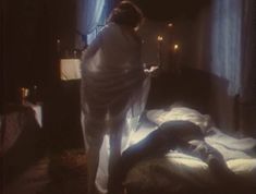 Эротичная Ольга Кабо оголила грудь в сериале «Мушкетеры 20 лет спустя» фото #1