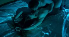 Голая грудь Анны Казючиц в фильме «Мы умрем вместе» фото #2