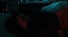 Елена Полякова оголила грудь в фильме «Мы умрем вместе» фото #1