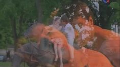 Чувственная Анна Геллер засветила грудь в сериале «Наваждение» фото #7