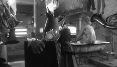 Соблазнительная Рената Литвинова оголила попу в фильме «Настройщик» фото #3