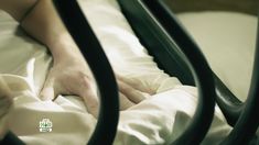 Голая попа Ольги Павловец в сериале «Наше счастливое завтра» фото #1