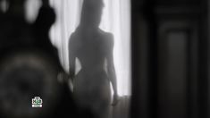 Голая попа Ольги Павловец в сериале «Наше счастливое завтра» фото #13