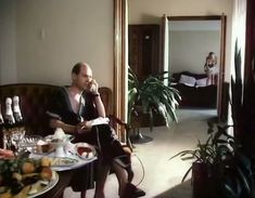 Голая грудь Елены Поповой в фильме «Не будите спящую собаку» фото #3