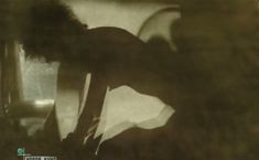 Ирина Безрукова засветила грудь в фильме «Незнакомое оружие или Крестоносец-2» фото #1