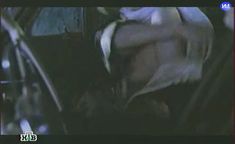 Голая грудь Марины Зудиной в фильме «Немой свидетель» фото #1