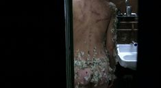 Галина Тюнина оголила грудь и попу в фильме «Ночной дозор» фото #16