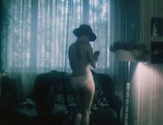 Анна Назарьева снялась голой в фильме «Обнаженная в шляпе»