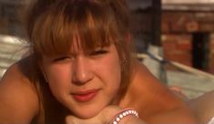 Голая грудь Лянки Грыу в фильме «Обнаженная натура» фото #4