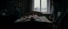 Пышная голая грудь Юлии Ауг в фильме «Овсянки» фото #9