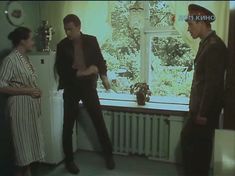 Лариса Гузеева показала голую грудь в фильме «Одинокий автобус под дождем» фото #4