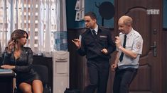 Карина Зверева засветила трусики в сериале «Однажды в России» фото #4