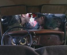 Оксана Сташенко показала голую грудь в фильме «Особенности банной политики, или Баня 2» фото #18