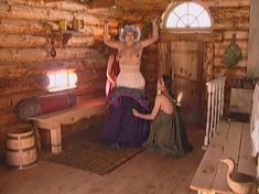 Пышная голая грудь Оксаны Сташенко в фильме «Особенности русской бани» фото #9