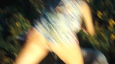 Виктория Романенко засветила трусики в фильме «Отдамся в хорошие руки» фото #1