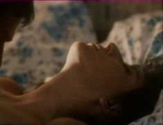 Голая грудь Алики Смеховой в фильме «Падение» фото #1