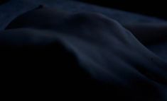 Соблазнительная Екатерина Голубева оголила грудь и попу в фильме «Пола Х» фото #3