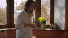 Марина Калецкая оголила грудь и попу в фильме «Последняя ночь» фото #12