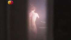 Виктория Исакова оголила грудь и попу в фильме «Посторонний» фото #2